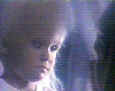 SPACE KID : Enfant hybride - Mi-humain, mi-extraterrestre.